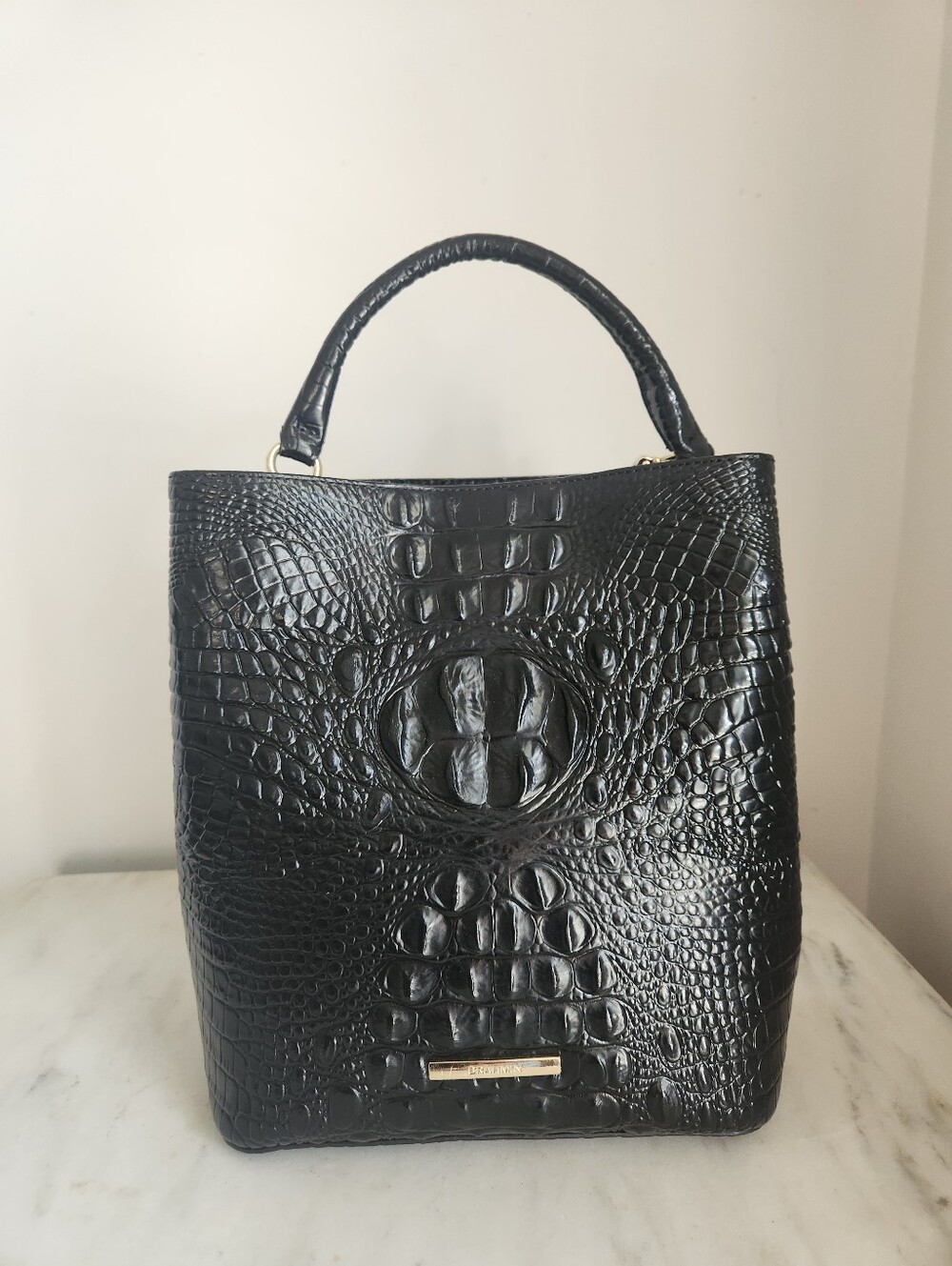 Brahmin Amelia Bucket Shoulder Black Crocodile Embossed Leather Shoulder Bag - Picture 12 of 12